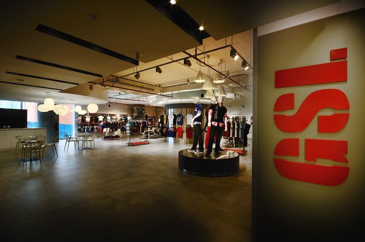 Showroom Grupo Azrak — GSL